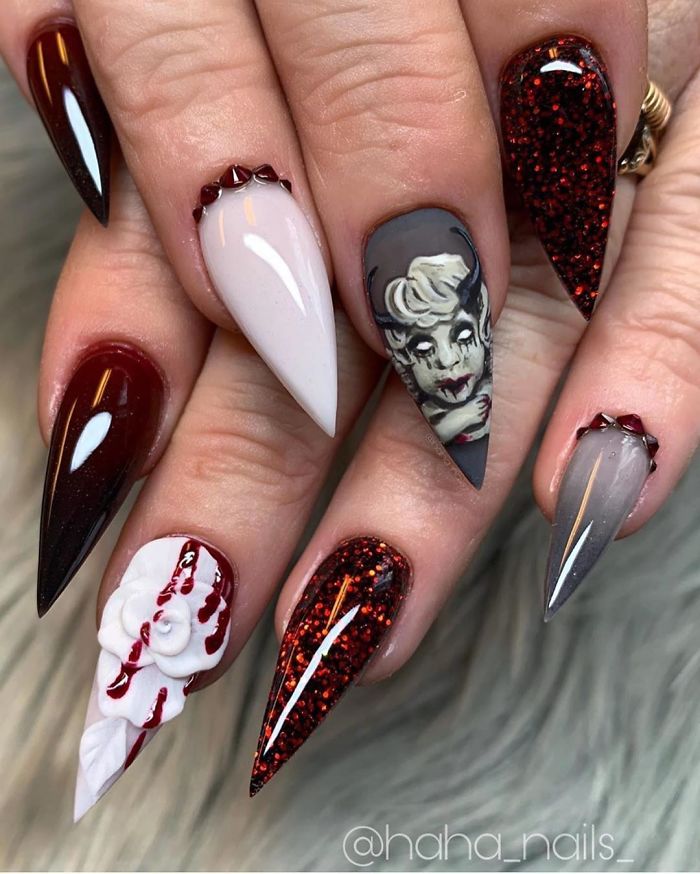 Creative-Halloween-Nail-Ideas