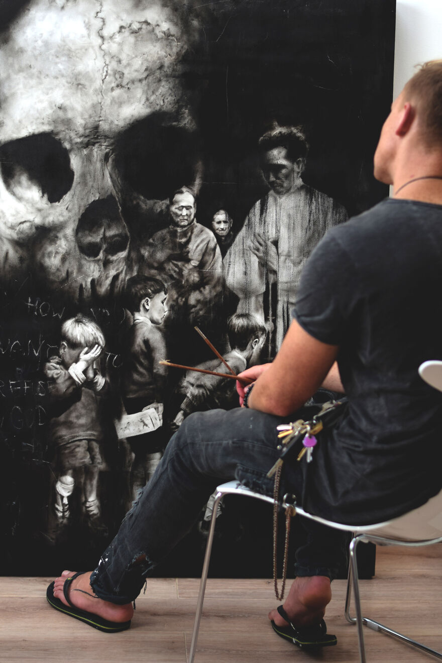 I've Discovered That Drawing With Different Hands Opens Up Different Aspects Of My Personality (39 Pics)