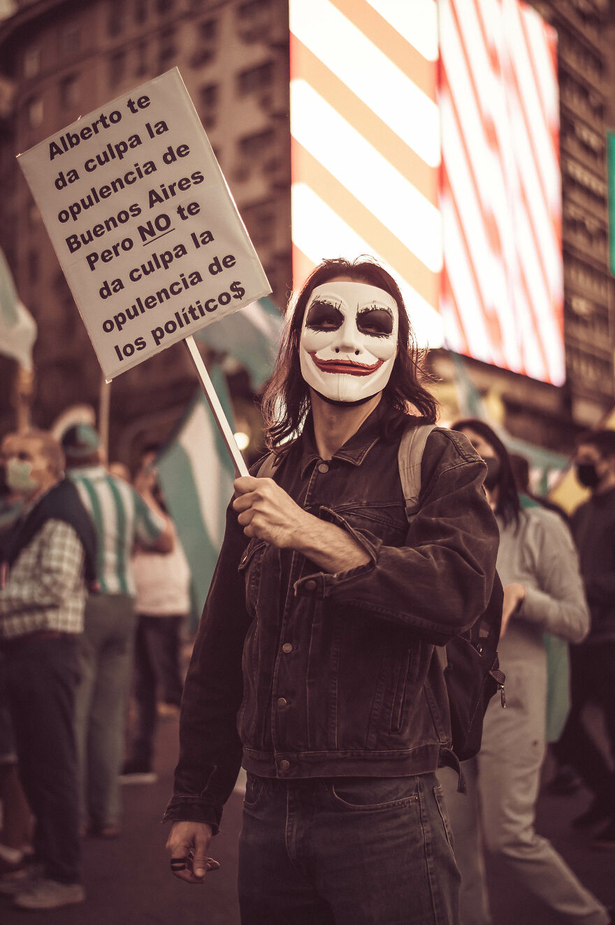 I Photographed Argentina's March Against Government Decisions In 2020