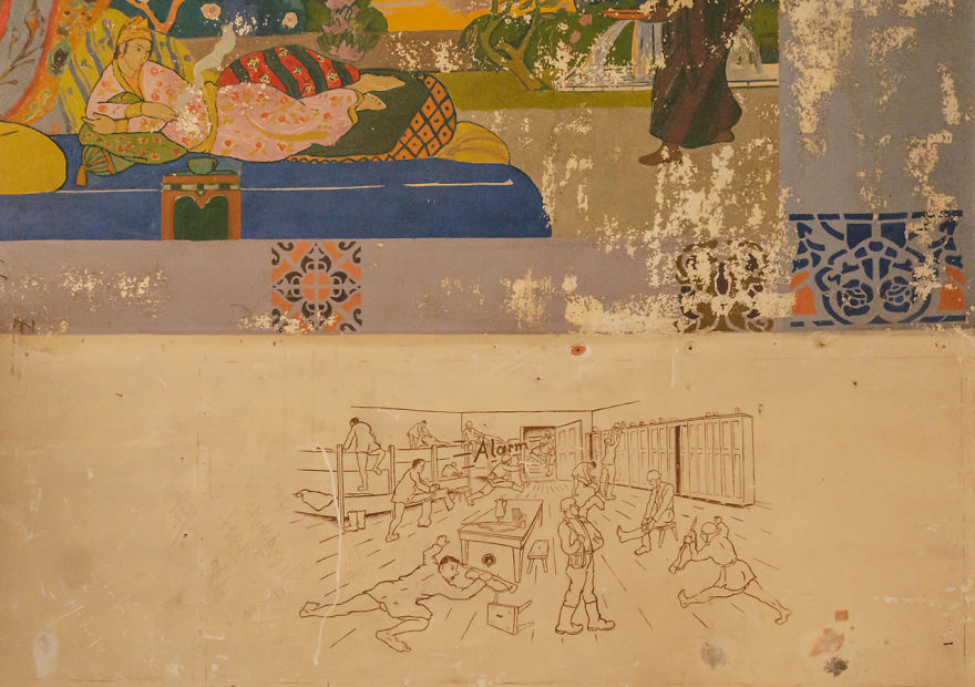 I Photographed An Abandoned Luxurious Castle That Was Built In 1901