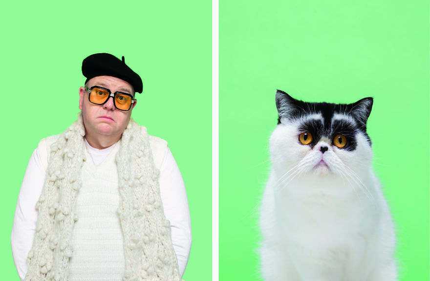 Photographer Captures Cats And Their Owners Side By Side For Uncanny Resemblance.