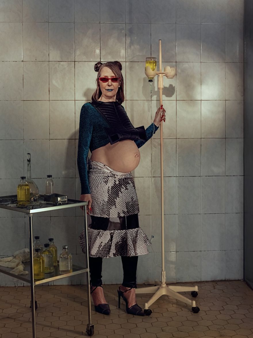 This Artist Responds To Society’s Pressure On Women To Become Mothers By A Certain Age By Showing Pregnant GRANDmothers This Artist Responds To Society’s Pressure On Women To Become Mothers By A Certain Age By Showing Pregnant GRANDmothers