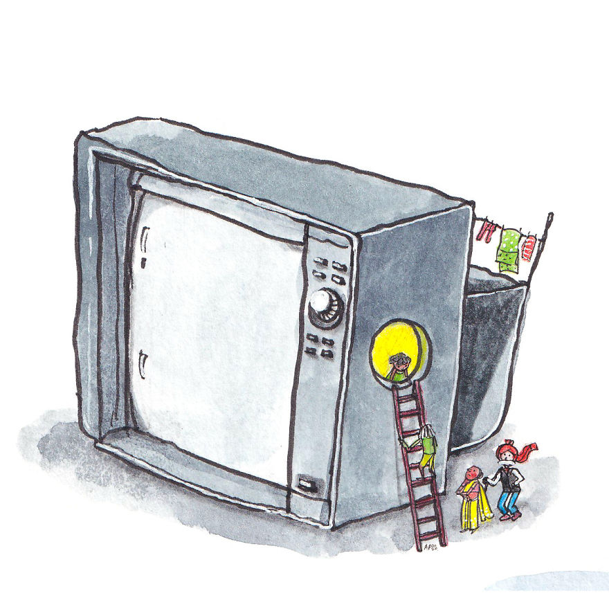 “I Believed The TV Had Miniature People Inside”