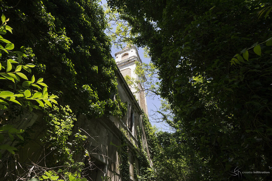 My Friends And Me Filmed A Documentary About The Abandoned And "Haunted" Poveglia Island In The Venetian Lagoon. My Friends And Me Filmed A Documentary About The Abandoned And "Haunted" Poveglia Island In The Venetian Lagoon.