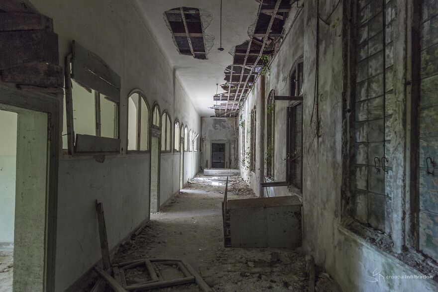 My Friends And Me Filmed A Documentary About The Abandoned And "Haunted" Poveglia Island In The Venetian Lagoon. My Friends And Me Filmed A Documentary About The Abandoned And "Haunted" Poveglia Island In The Venetian Lagoon.