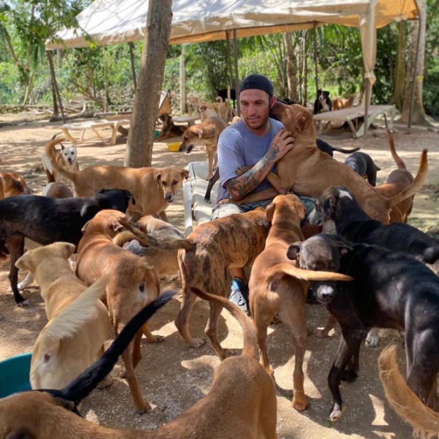 Man Brings 300 Stray Animals To His Home, Protects Them From Hurricane Delta