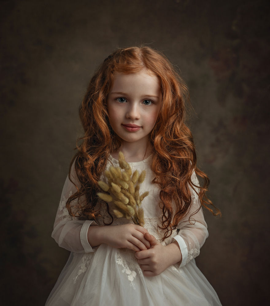 Artistic Portraits During Quarantine Time Using Artificial Light Artistic Portraits During Quarantine Time Using Artificial Light