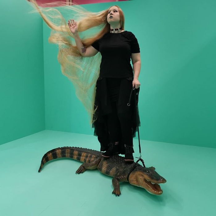 German Real-Life Rapunzel Hasn’t Cut Her Hair In 15 Years And It’s Now 3 Inches Longer Than She Is