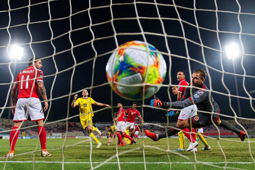 Bullseye (Remarkable Artwork In Sports In Action Category)