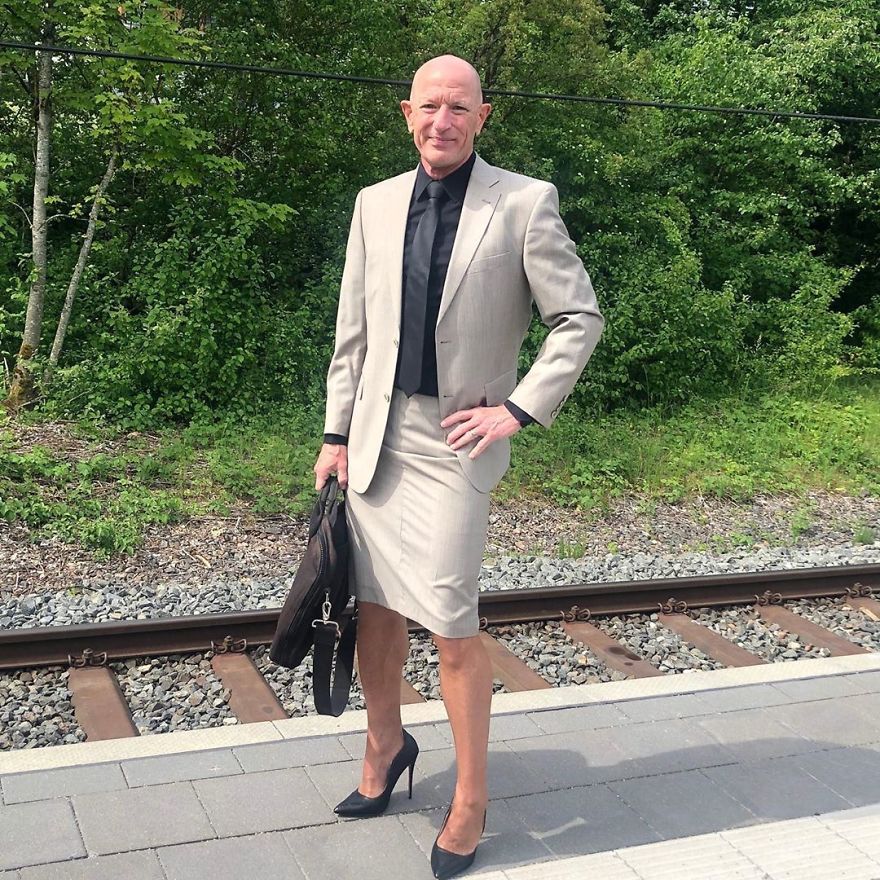 This Man In A Skirt And Heels Is Breaking Taboos, Questioning Standards, And Reinforcing That Clothes Have No Gender