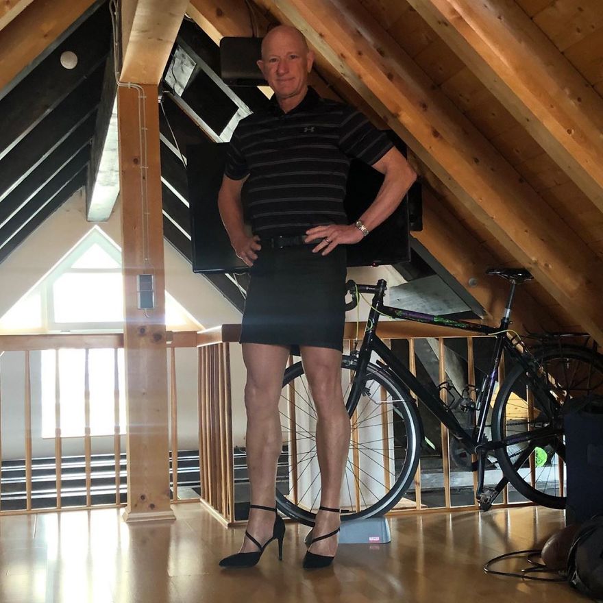 This Man In A Skirt And Heels Is Breaking Taboos, Questioning Standards, And Reinforcing That Clothes Have No Gender