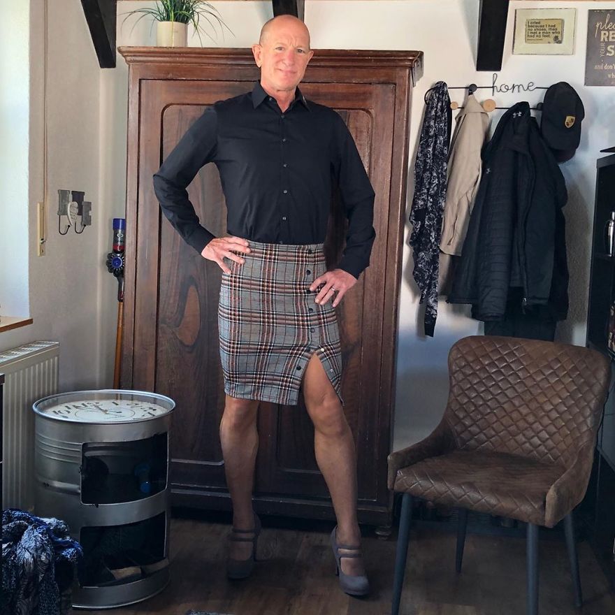 This Man In A Skirt And Heels Is Breaking Taboos, Questioning Standards, And Reinforcing That Clothes Have No Gender