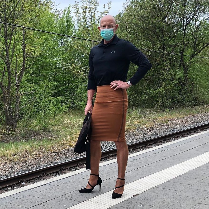 This Man In A Skirt And Heels Is Breaking Taboos, Questioning Standards, And Reinforcing That Clothes Have No Gender