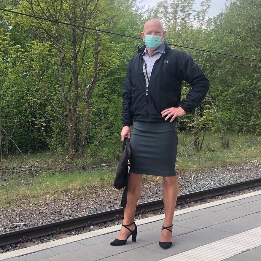 This Man In A Skirt And Heels Is Breaking Taboos, Questioning Standards, And Reinforcing That Clothes Have No Gender