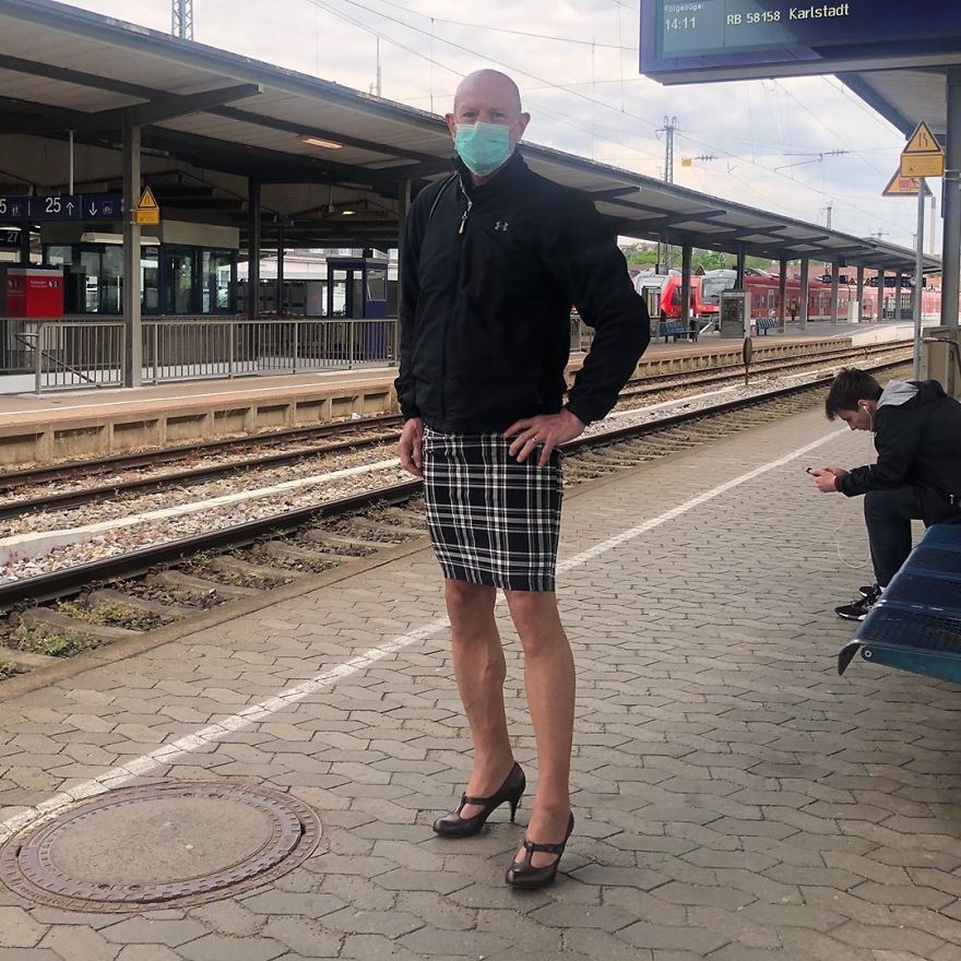 This Man In A Skirt And Heels Is Breaking Taboos, Questioning Standards, And Reinforcing That Clothes Have No Gender