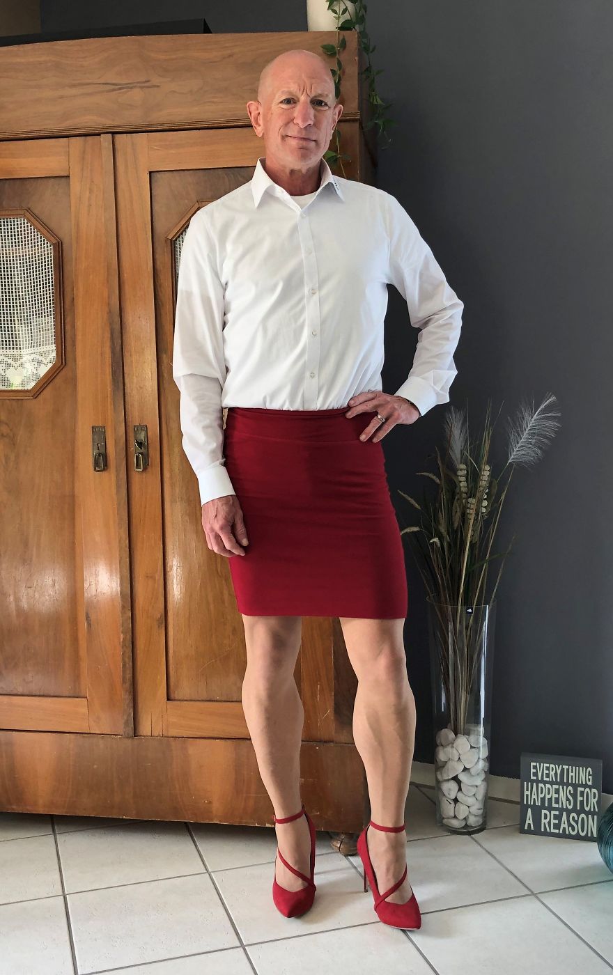 This Man In A Skirt And Heels Is Breaking Taboos, Questioning Standards, And Reinforcing That Clothes Have No Gender