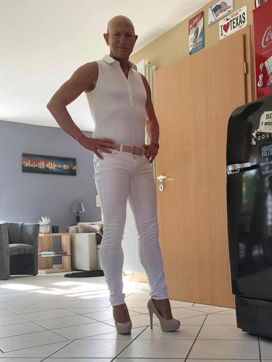 This Man In A Skirt And Heels Is Breaking Taboos, Questioning Standards, And Reinforcing That Clothes Have No Gender