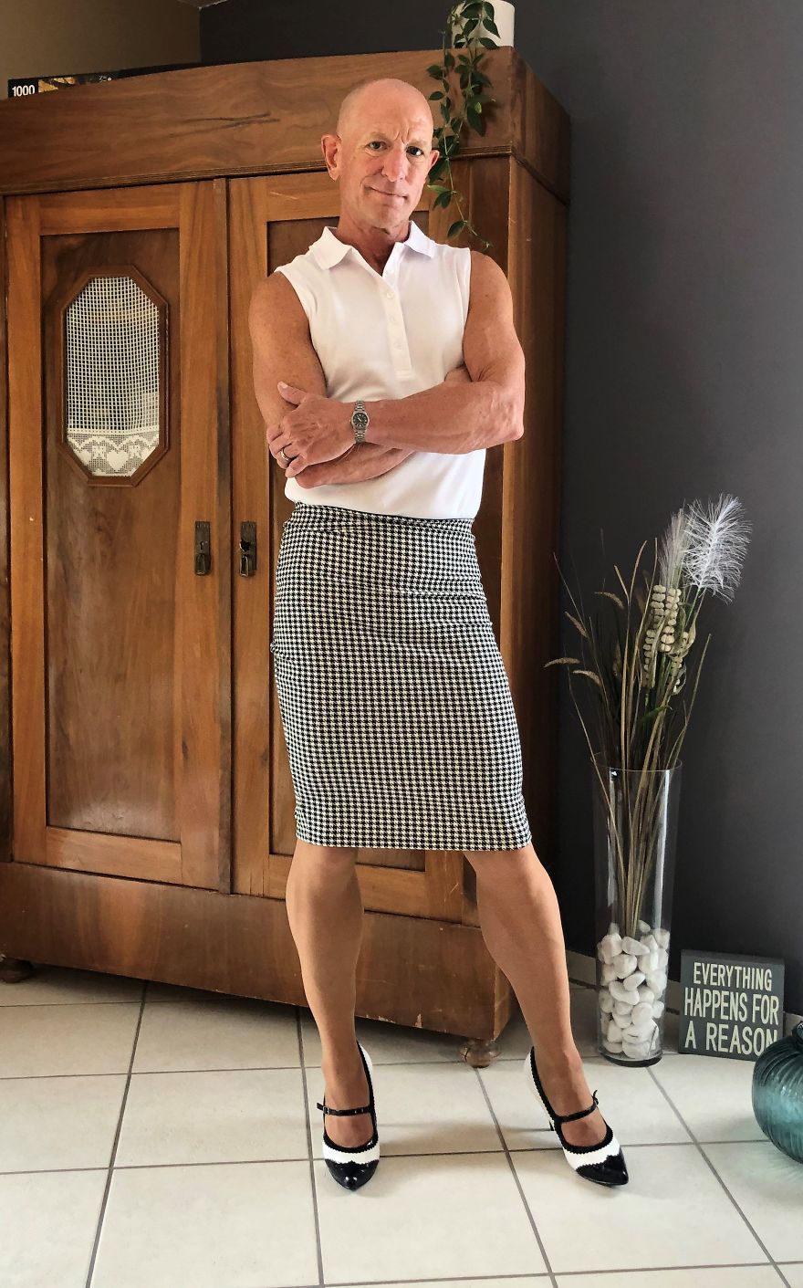 This Man In A Skirt And Heels Is Breaking Taboos, Questioning Standards, And Reinforcing That Clothes Have No Gender