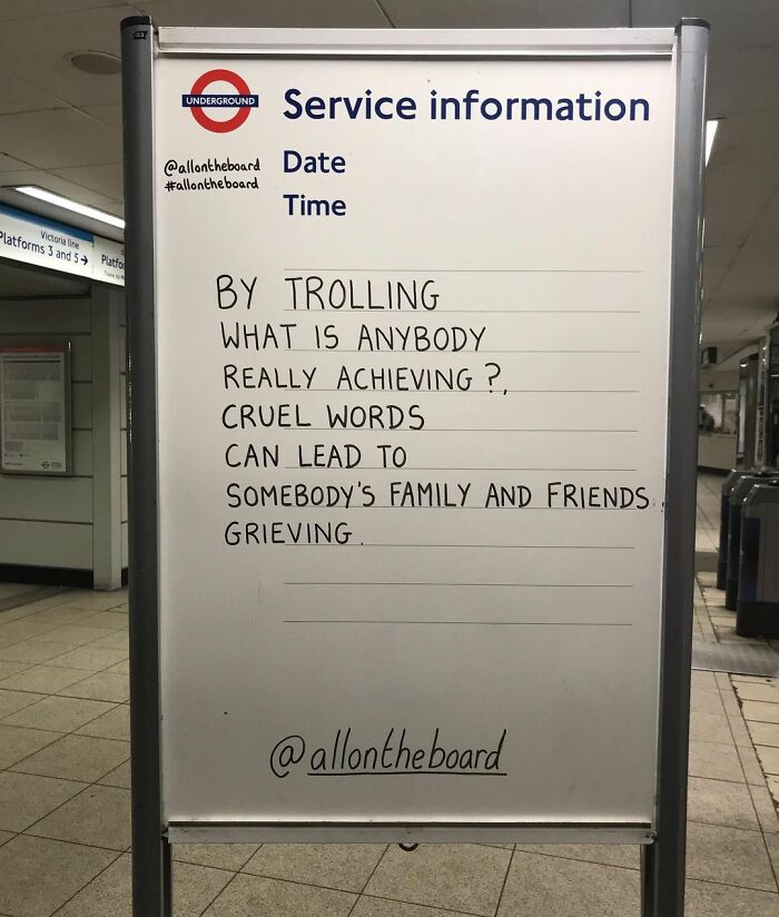 All-On-The-Board-Messages-Underground-London