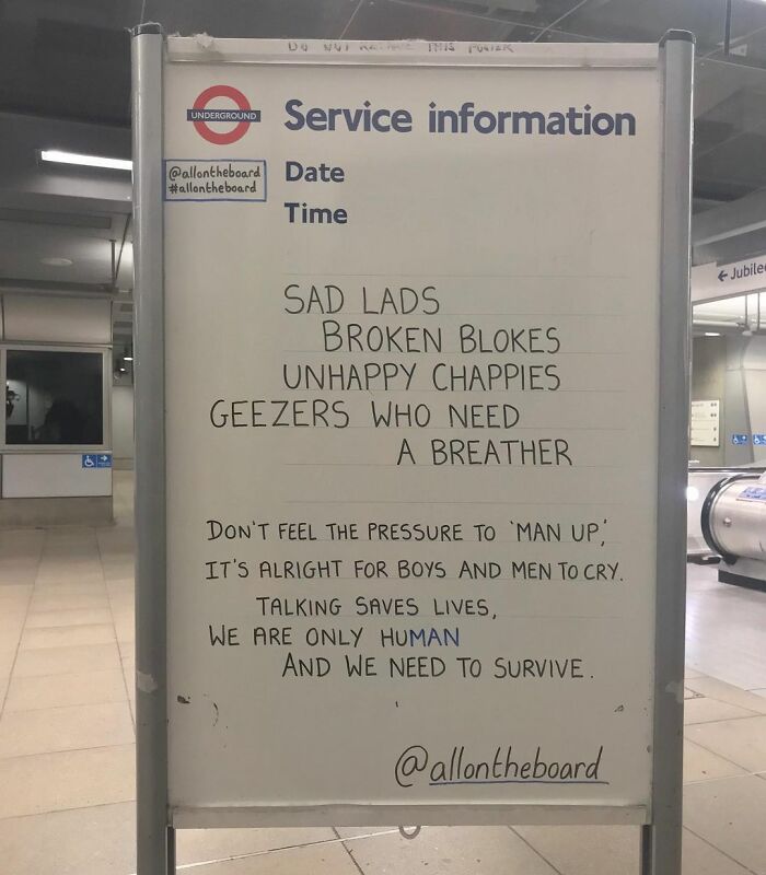 All-On-The-Board-Messages-Underground-London