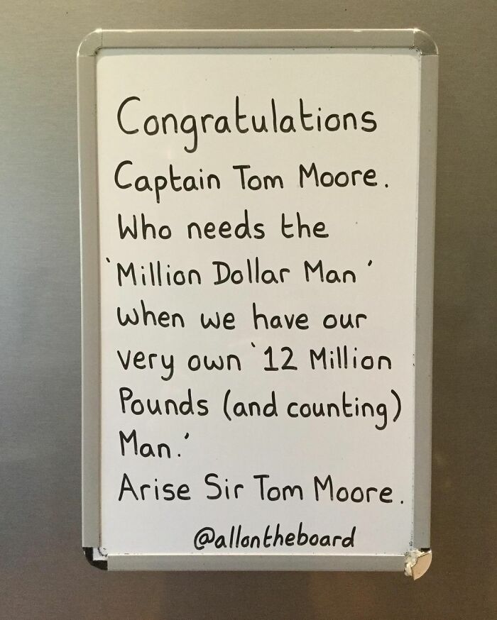 All-On-The-Board-Messages-Underground-London