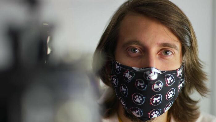 Dr. Fauci Praises New Slo-Mo Video Demonstrating How Well Masks Work To Stop The Spread Of COVID-19 Dr. Fauci Praises New Slo-Mo Video Demonstrating How Well Masks Work To Stop The Spread Of COVID-19