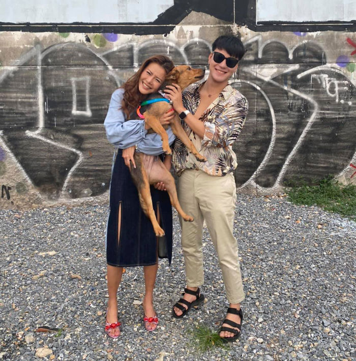 Hungover Guy Wakes Up With A Strange Dog In His Bed, Learns He Adopted Her Last Night