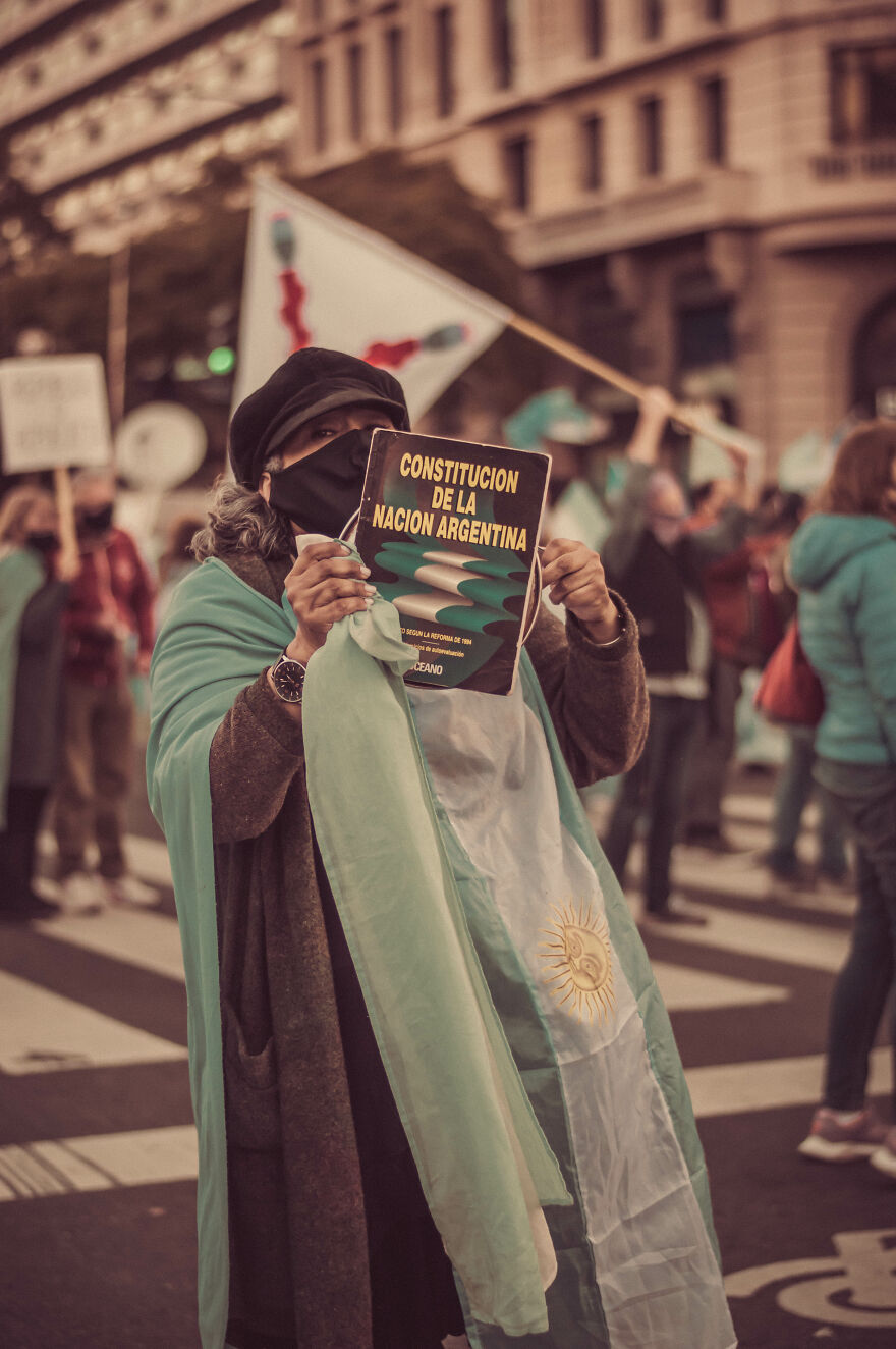 I Photographed Argentina's March Against Government Decisions In 2020