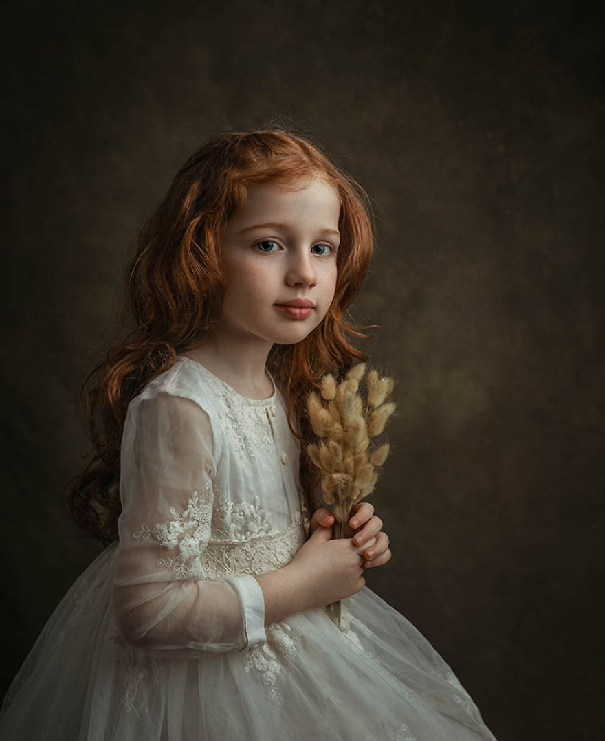 Artistic Portraits During Quarantine Time Using Artificial Light Artistic Portraits During Quarantine Time Using Artificial Light