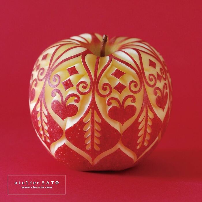 Fruit-Carving-Art-Tomoko-Sato
