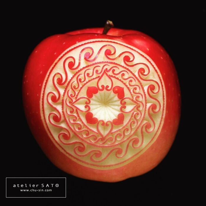 Fruit-Carving-Art-Tomoko-Sato