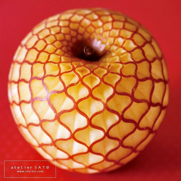 Fruit-Carving-Art-Tomoko-Sato
