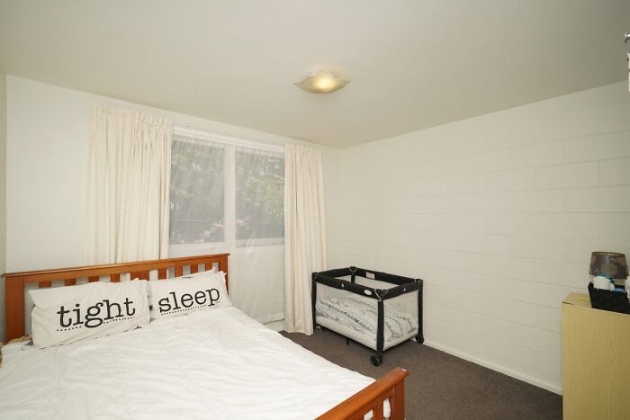 Terrible Real Estate Agent Photos