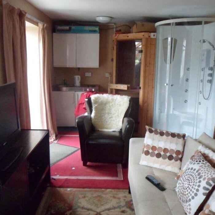 Terrible Real Estate Agent Photos