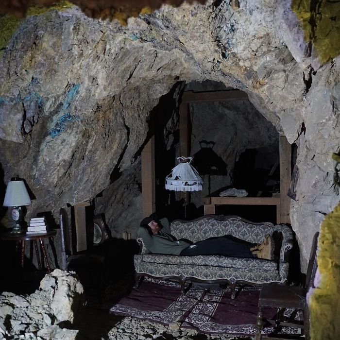 After Buying $1.4M Ghost Town, Man Gets Stuck There Due To The Pandemic For Over 6 Months