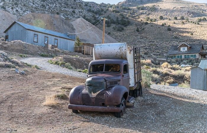 After Buying $1.4M Ghost Town, Man Gets Stuck There Due To The Pandemic For Over 6 Months