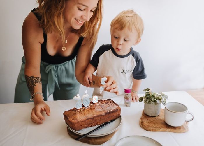 Half-Birthday Candles Are A Thing Now And You Can Have 2 Parties A Year Half-Birthday Candles Are A Thing Now And You Can Have 2 Parties A Year