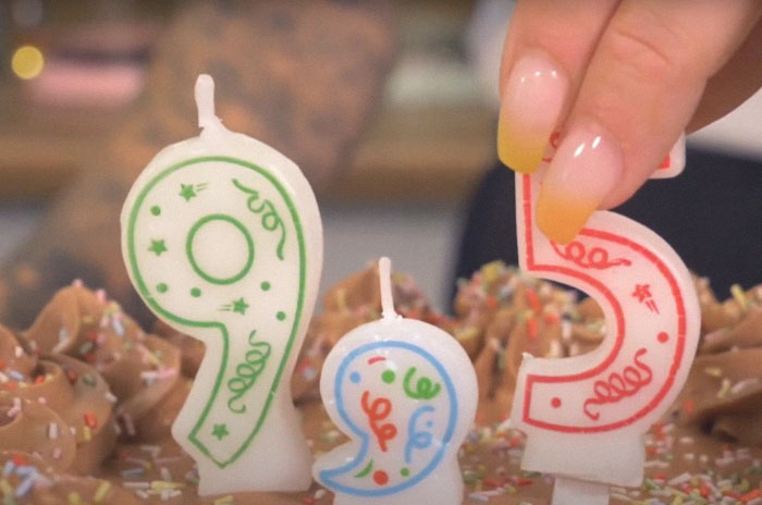 Half-Birthday Candles Are A Thing Now And You Can Have 2 Parties A Year Half-Birthday Candles Are A Thing Now And You Can Have 2 Parties A Year