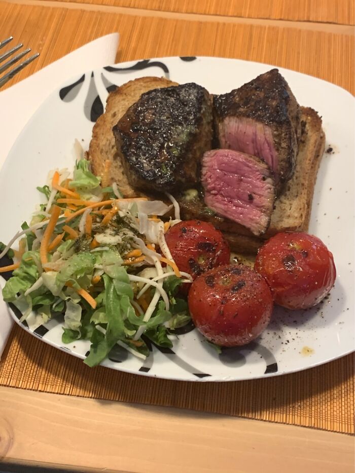 Xxx Steak. Grass Fed Dutch Cow. Dunno What Weeds They Feed Em. Yes I Always Make It Bloody.