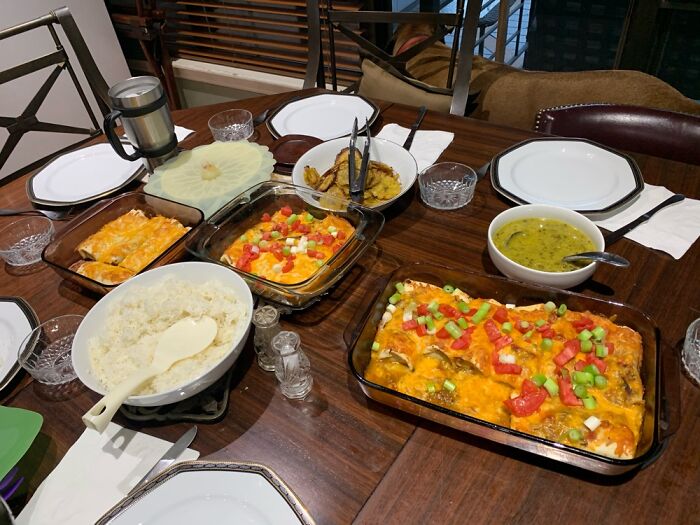 Shredded Beef Enchiladas, Cheese Enchiladas, Tostones And Mojo De Ajo