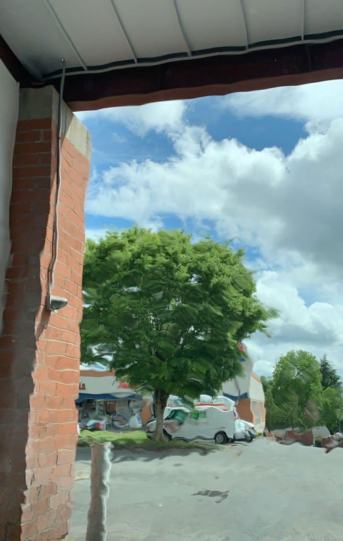 What Happens If You Take A Photo Of A Windshield During A Car Wash
