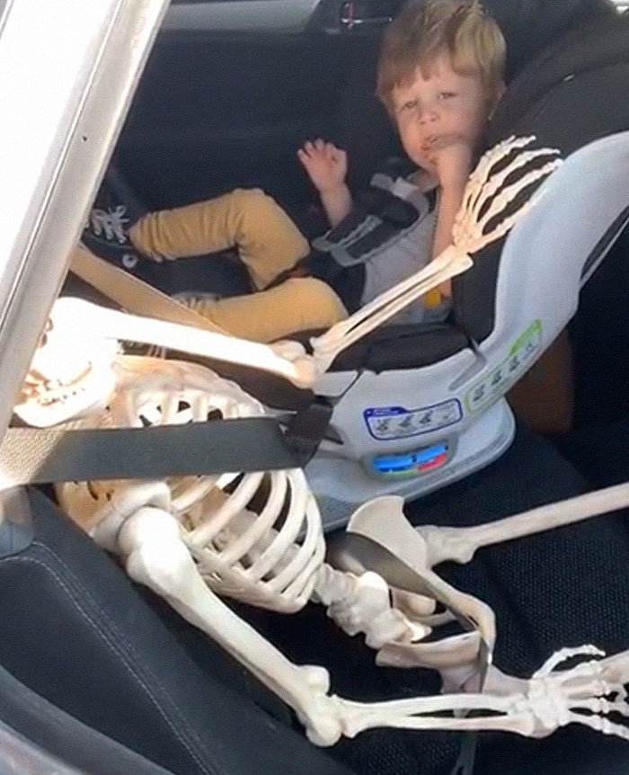 Toddler Befriends A Creepy Skeleton His Parents Got As A Halloween Decoration, Even Has It Watch Over Him As He Sleeps Toddler Befriends A Creepy Skeleton His Parents Got As A Halloween Decoration, Even Has It Watch Over Him As He Sleeps