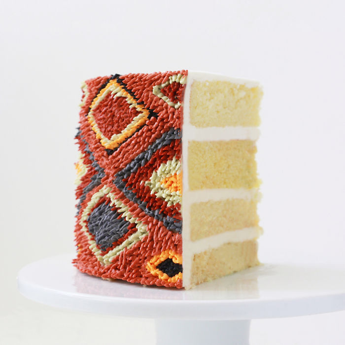 LA-Based Baker Creates Stunning Cakes That Look Like Fancy Persian Rugs LA-Based Baker Creates Stunning Cakes That Look Like Fancy Persian Rugs