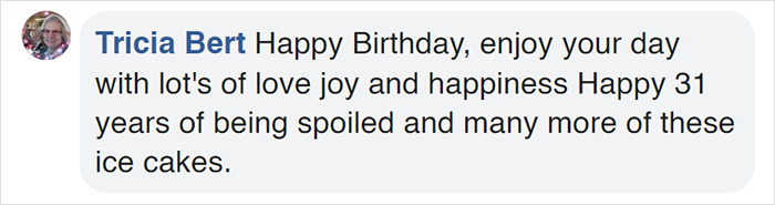 Seal Gets Surprised With A Giant Ice Fish Cake On His 31st Birthday Seal Gets Surprised With A Giant Ice Fish Cake On His 31st Birthday