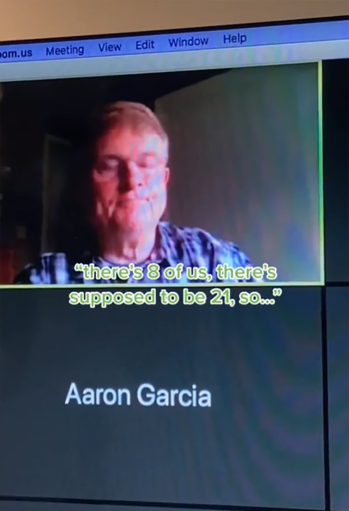 TikTokers In College Are Turning On Their Cams In Zoom Lectures So Professors Won't Have To Teach To Blank Screens TikTokers In College Are Turning On Their Cams In Zoom Lectures So Professors Won't Have To Teach To Blank Screens