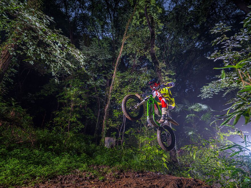 Flying Motorcycle (Professional Sports & Motorsports Category, 1st Place)