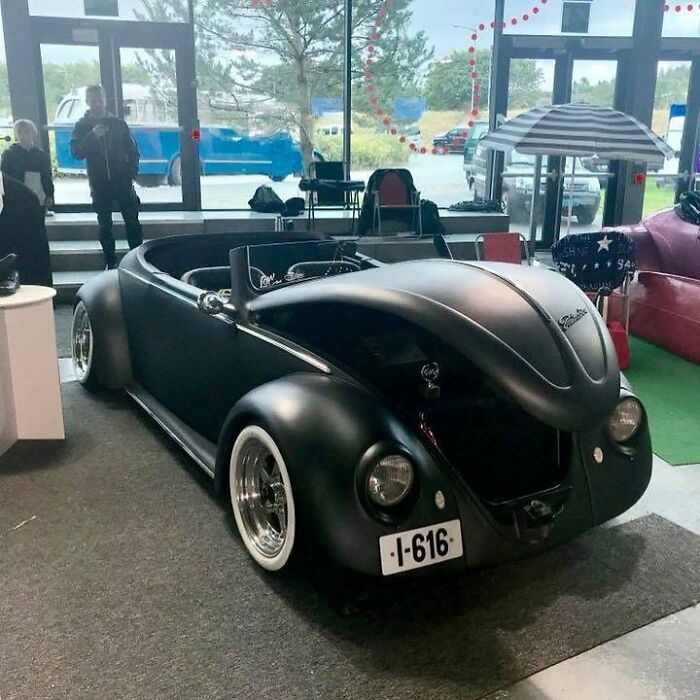 This Guy Transformed A 1961 VW Beetle Deluxe Into A Black Matte Roadster This Guy Transformed A 1961 VW Beetle Deluxe Into A Black Matte Roadster