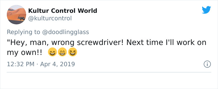 This Dad’s An Electrician In A Zoo And Here’s How He Spent His Morning With A Bunch Of Meerkats