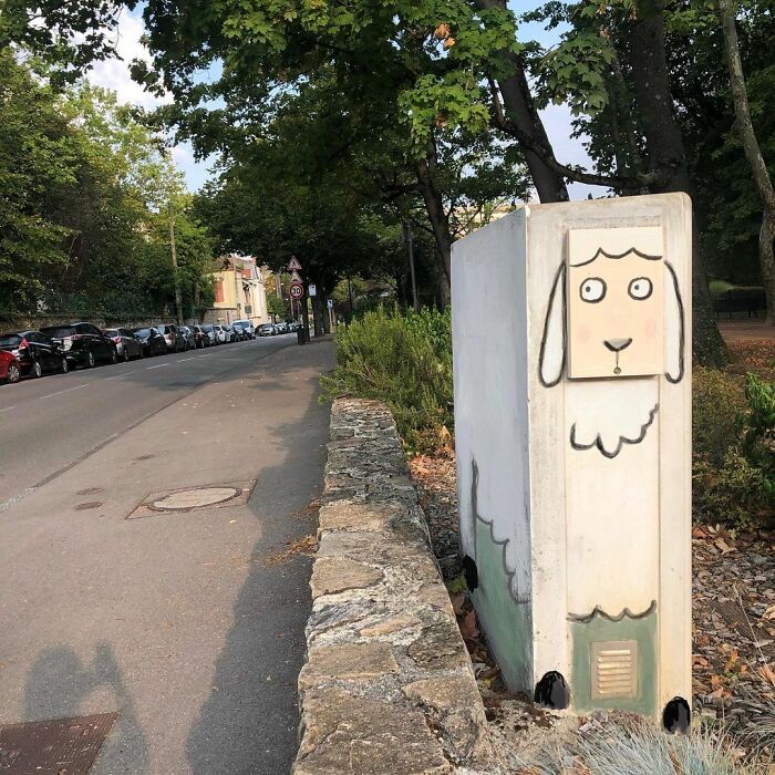 Creative-Street-Vandalism-Graffiti-Cal-Dessins-And-Co