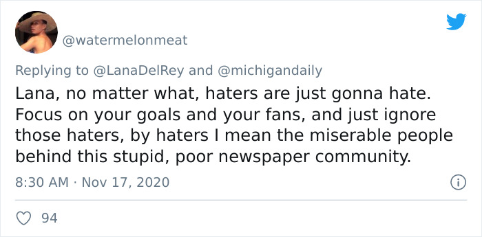 Lana Del Rey Responds To People Who Criticized Her For Wearing A Mesh Face Covering During The Coronavirus Pandemic Lana Del Rey Responds To People Who Criticized Her For Wearing A Mesh Face Covering During The Coronavirus Pandemic